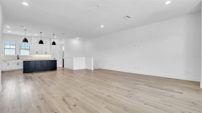 Building Photo - 1314 1/2 W Lemon St