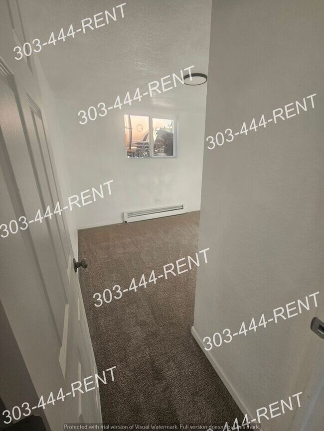 Building Photo - Great Location in Denver! All Utilities Included!