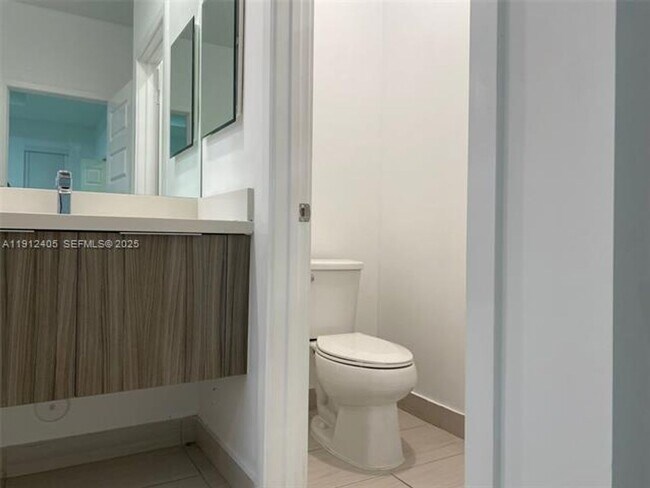 Building Photo - 10440 NW 78th Terrace