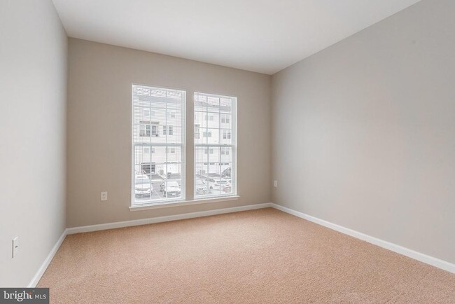 Building Photo - 42769 Keiller Terrace