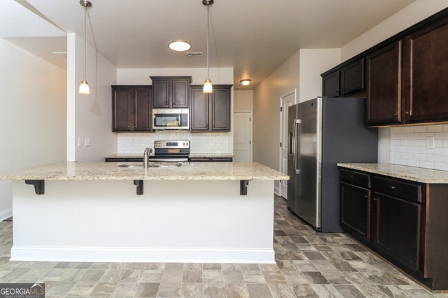 Building Photo - 120 Brookhaven Dr