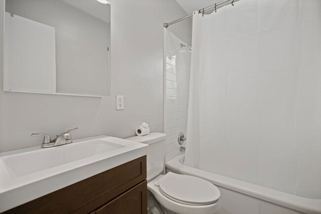 Building Photo - 908 N 38th St