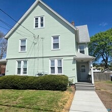 Building Photo - 27 Maple St
