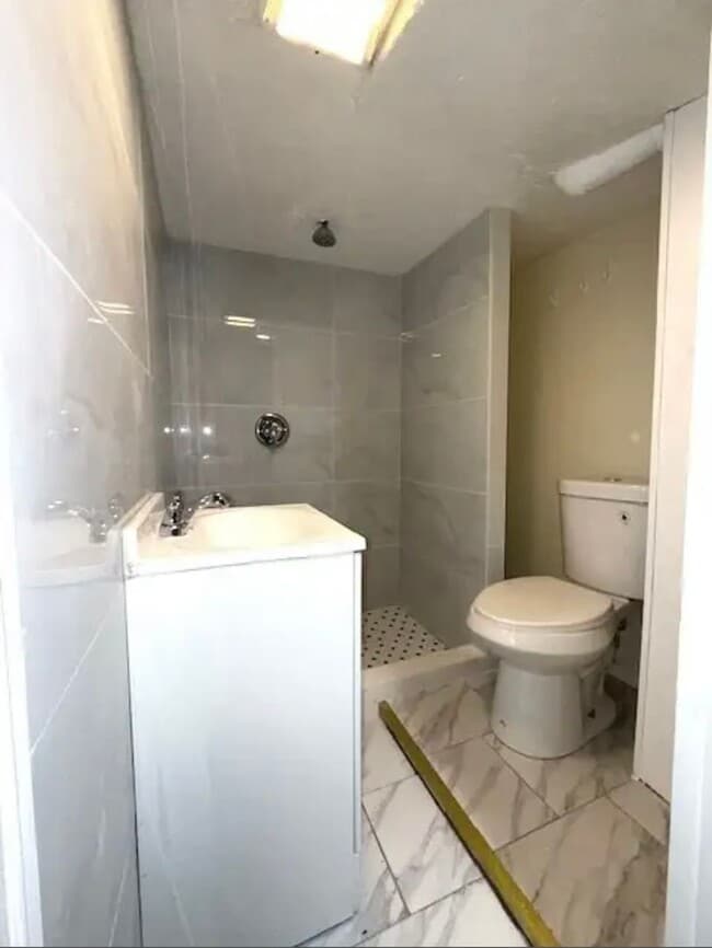 Building Photo - 3-Bedroom 2 Bath house for rent available ...