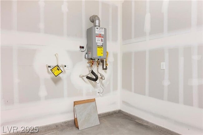 Building Photo - Single Story 3 bedroom, 2 bath home in the...