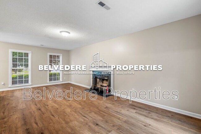 Building Photo - 2320 Meadow Gate Dr