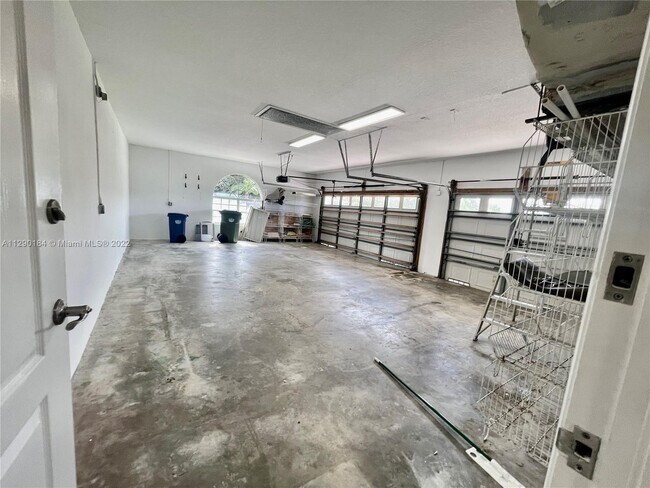 Building Photo - 3635 Park Ct