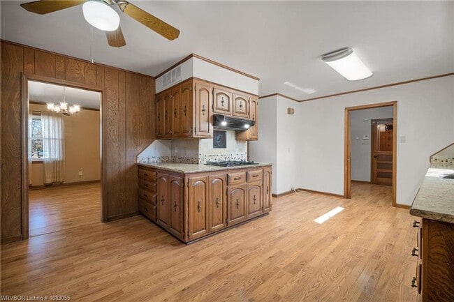 Building Photo - 6014 Park Ave