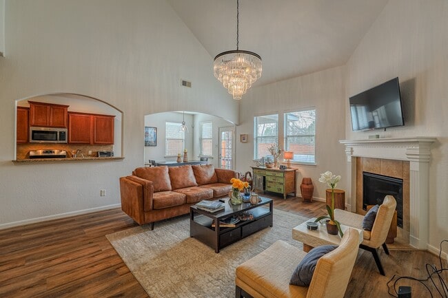 Building Photo - 174 Black Swan Pl