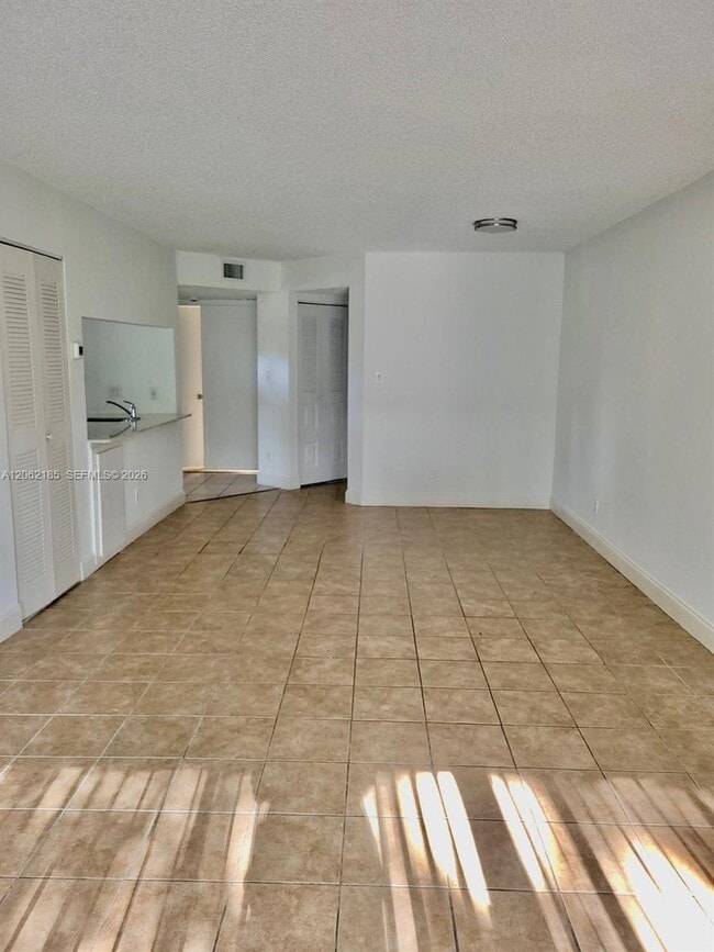 Building Photo - 1186 Coral Club Dr
