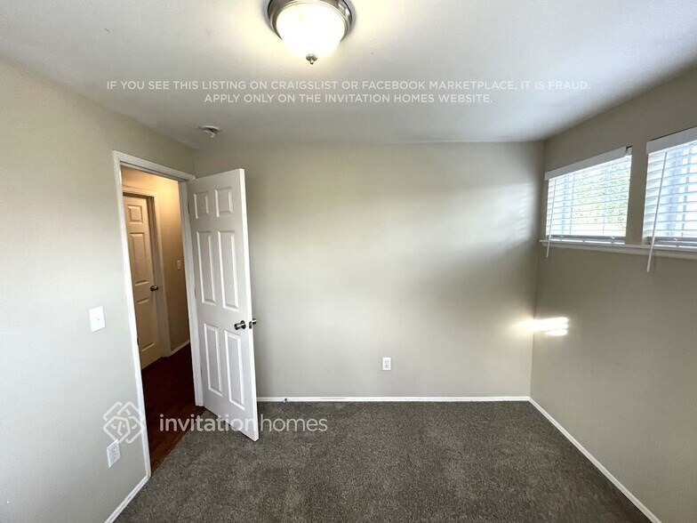 Building Photo - 27211 212th Ave SE