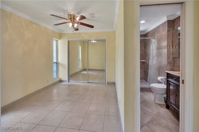 Building Photo - 639 Pompano Dr
