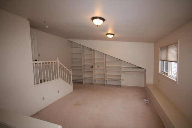 Building Photo - Large 3 Bedroom Updated Townhouse w/ Fence...