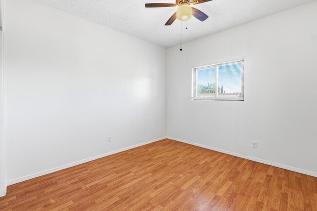 Building Photo - 4931 E De Medici Dr