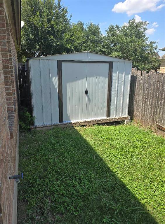 Building Photo - 231 Winter St