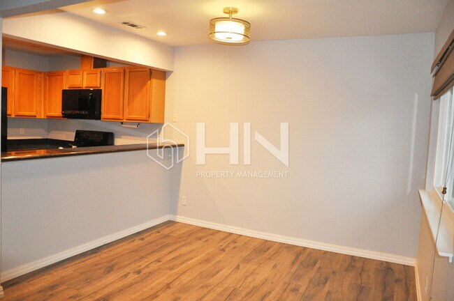 Building Photo - 200 Compton Cir