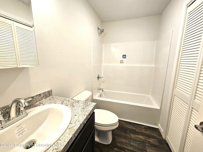 Building Photo - 609 E Gibson St