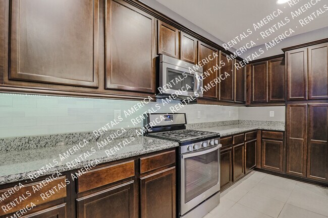 Building Photo - 12114 W Rowel Rd