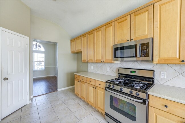 Building Photo - 44 Atascadero Dr