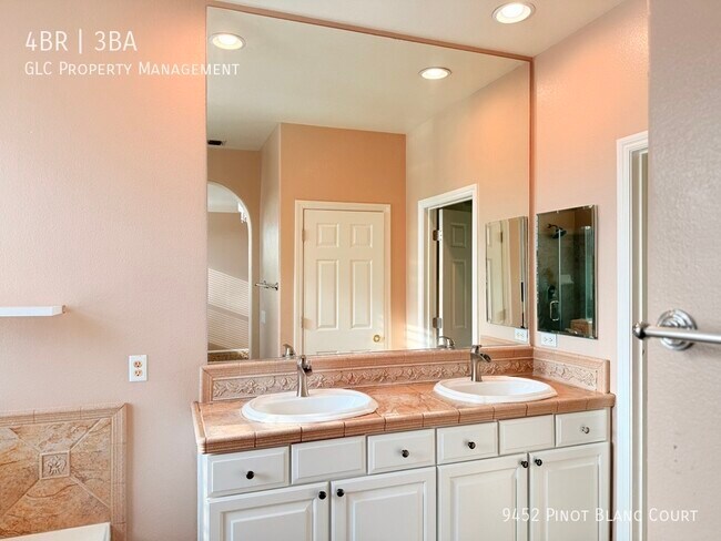 Building Photo - 9452 Pinot Blanc Ct