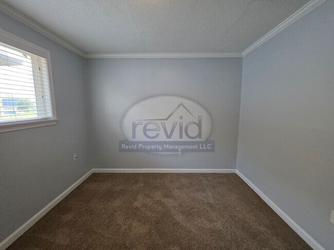 Building Photo - 36 N Auburndale St