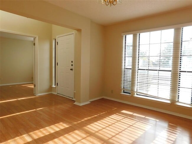 Building Photo - 716 Camp Fire Trail