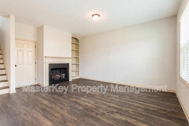 Building Photo - 64 Griffith Pl