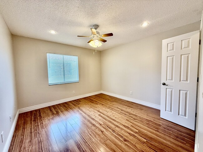 Building Photo - 2941 Bough Ave