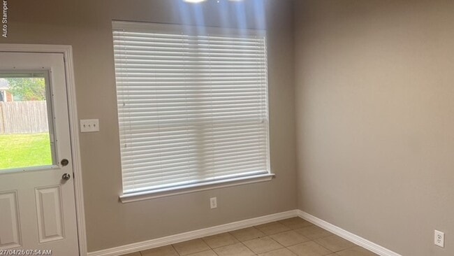 Building Photo - 1509 Weeping Willow Ln