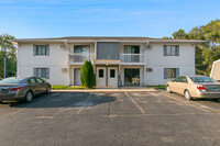 Building Photo - Center Court Apartments