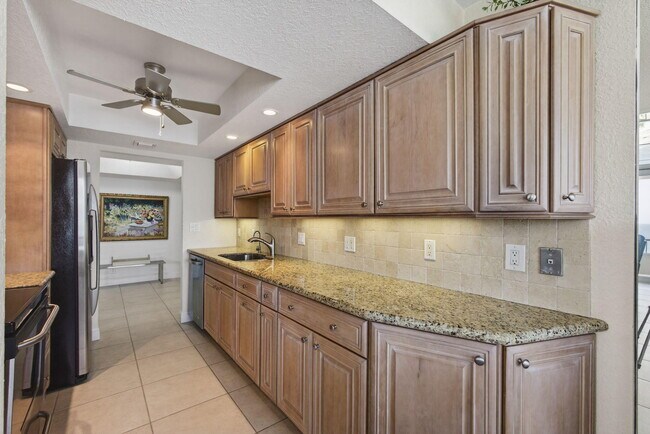 Building Photo - 5550 N Ocean Dr