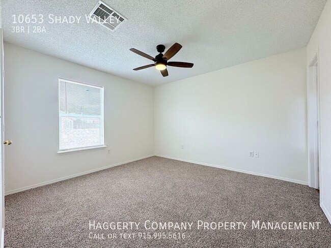 Building Photo - 10653 Shady Valley Dr