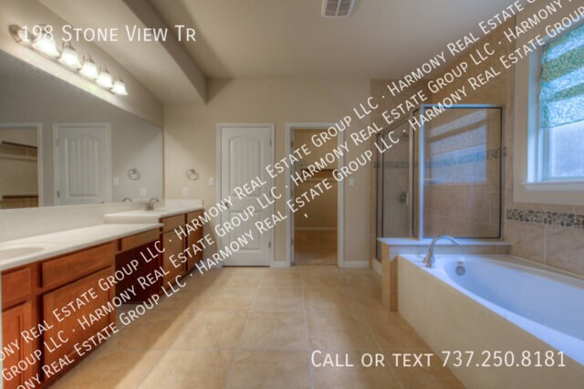 Building Photo - 198 Stone View Trail