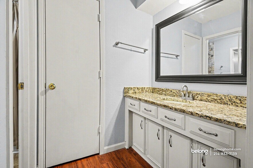 Building Photo - 1503 Mccoy Pl