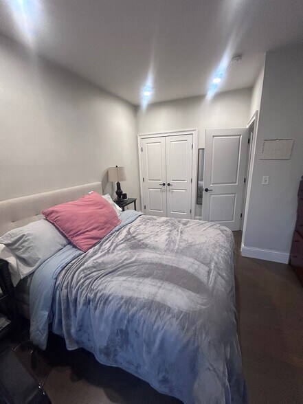 Building Photo - 71 Webster St