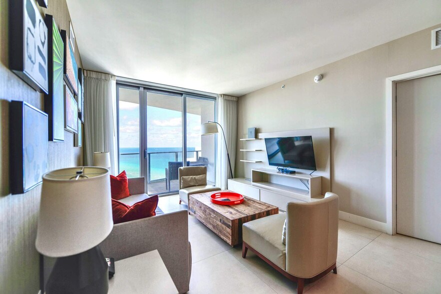 Building Photo - 4111 S Ocean Dr