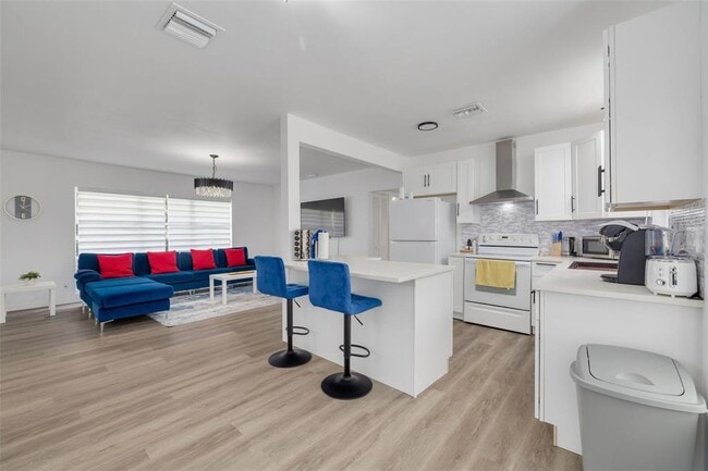 Building Photo - 1477 Pine Brook Dr