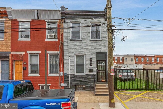 Building Photo - 3047 Janney St
