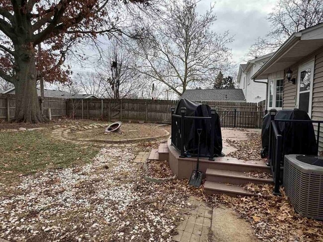 Building Photo - 4611 Scott St