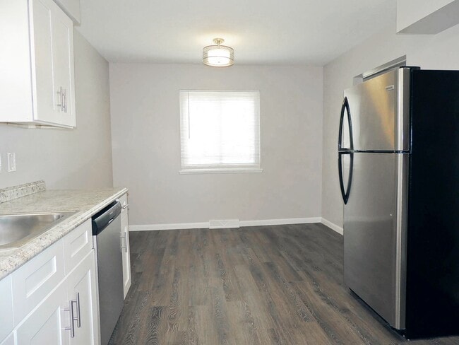 Building Photo - Enchanting 3 Bed - 1 Bath Ranch for Rent i...