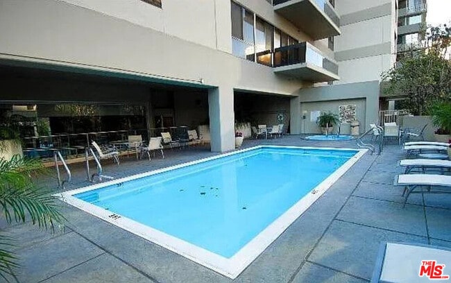 Building Photo - 10445 Wilshire Blvd