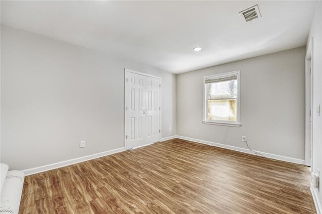 Building Photo - 115 Nesbit Ridge Dr