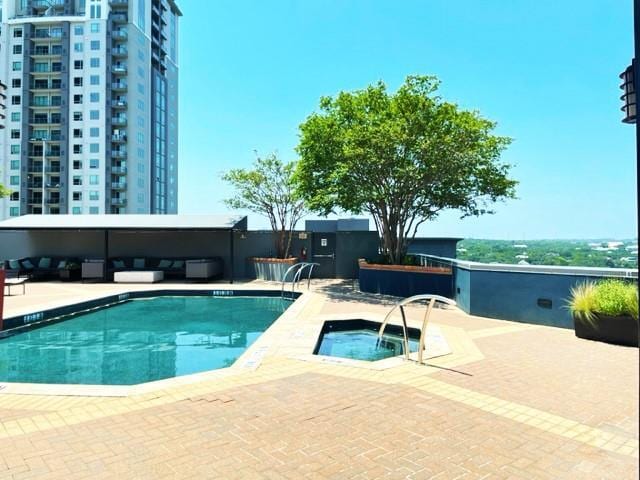 Building Photo - 54 Rainey St