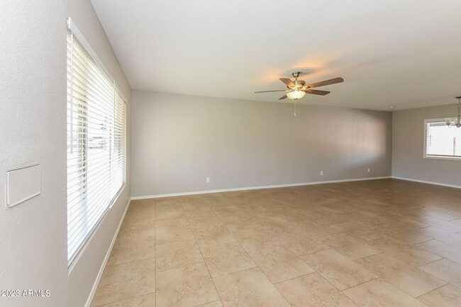 Building Photo - 8620 E Northland Dr