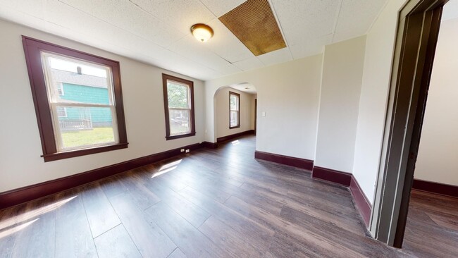 Building Photo - Cudell Area - 4 Bedroom Single Family Home