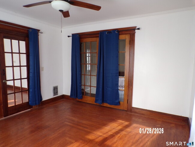 Building Photo - 17 Holbrook St