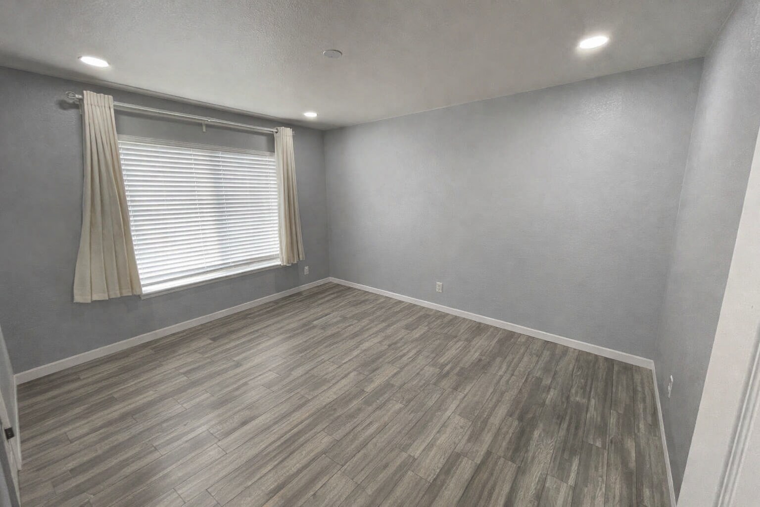 Building Photo - 4521 Gibraltar St