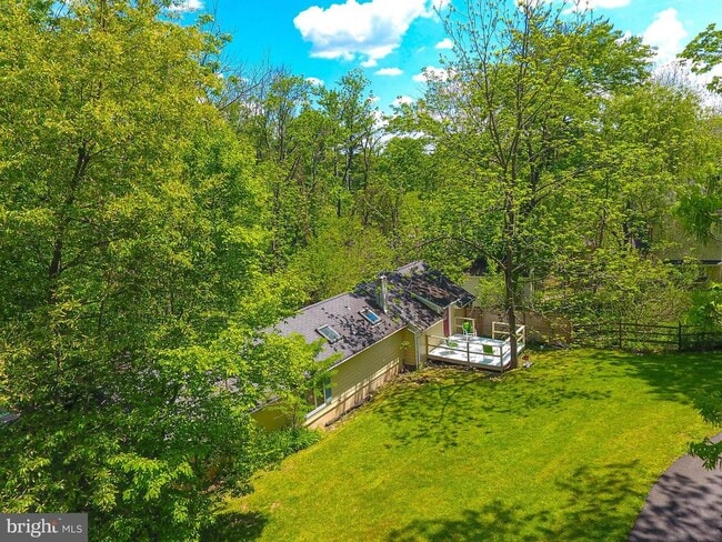 Building Photo - 5496 York Rd.