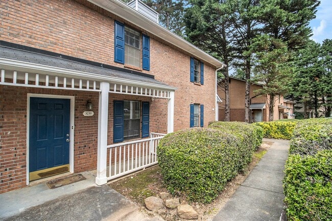Building Photo - 2BR/1.5BA Close to Downtown Snellville!