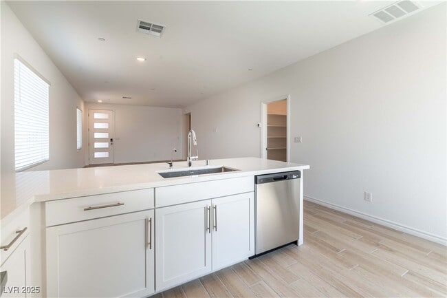 Building Photo - 291 Fletcher Fls St